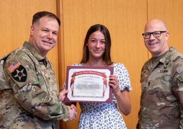 BAMC recognizes teens for volunteer service