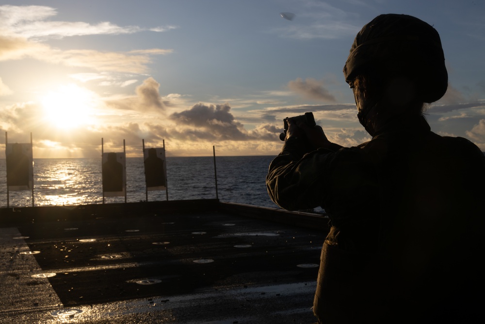 31st MEU conduct deck live-fire