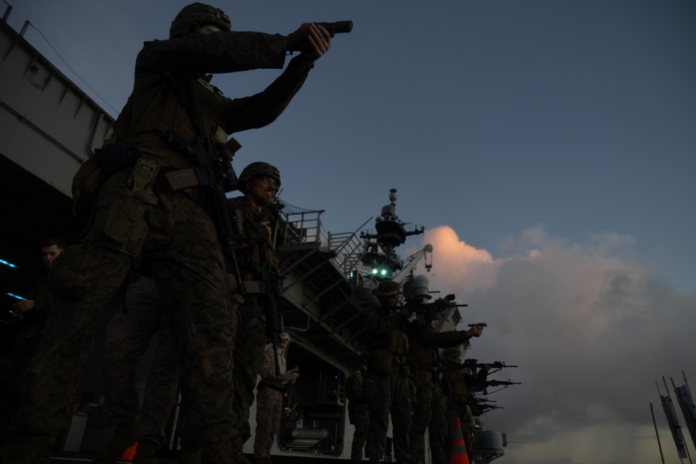 31st MEU conduct deck live-fire