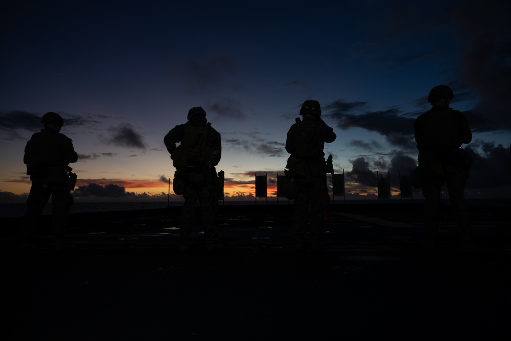 31st MEU conduct deck live-fire