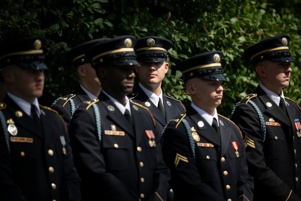 Military Funeral Honors are Conducted for U.S. Army Retired Lt. Col. George Kesnig in Section 1