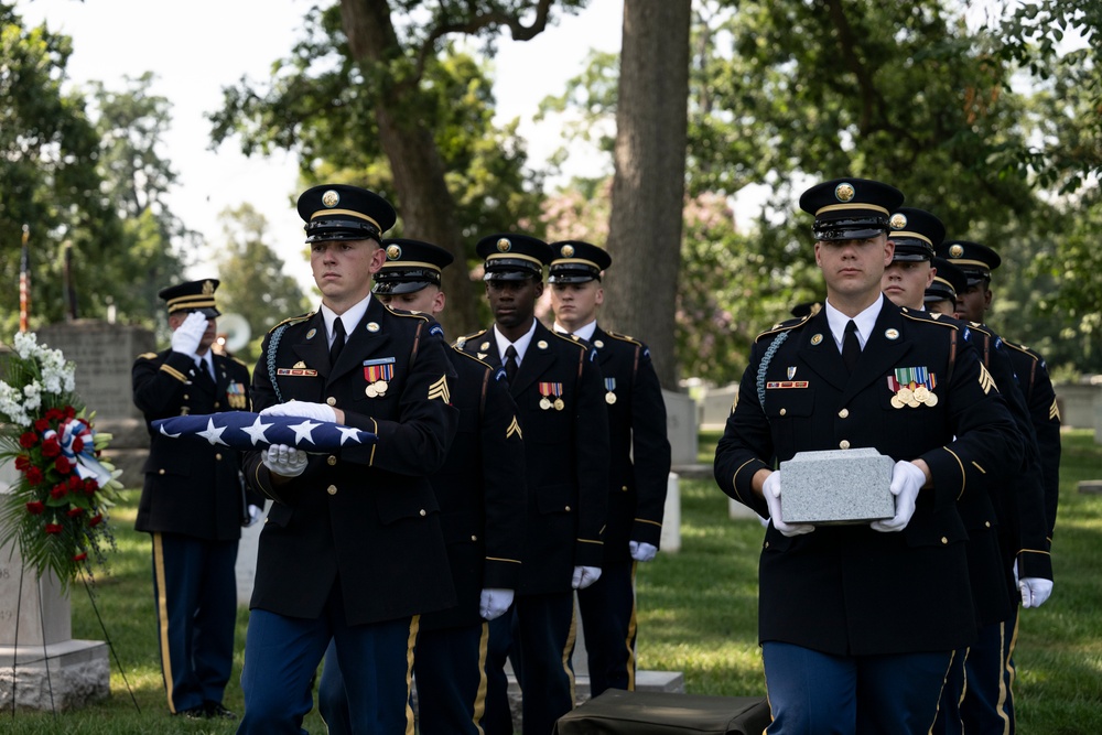 Military Funeral Honors are Conducted for U.S. Army Retired Lt. Col. George Kesnig in Section 1