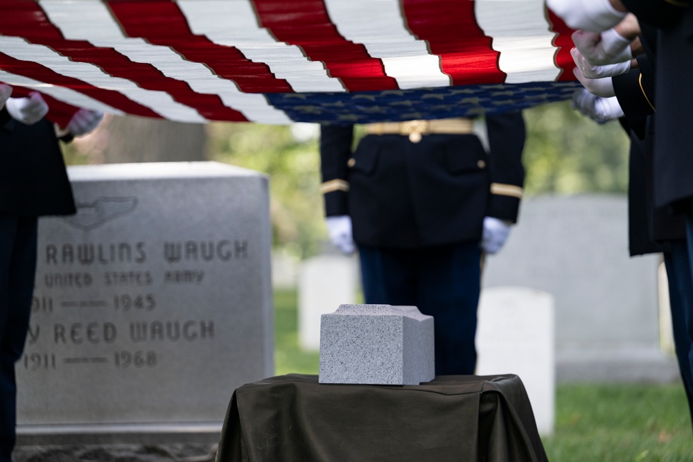 Military Funeral Honors are Conducted for U.S. Army Retired Lt. Col. George Kesnig in Section 1