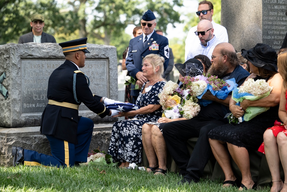 Military Funeral Honors are Conducted for U.S. Army Retired Lt. Col. George Kesnig in Section 1