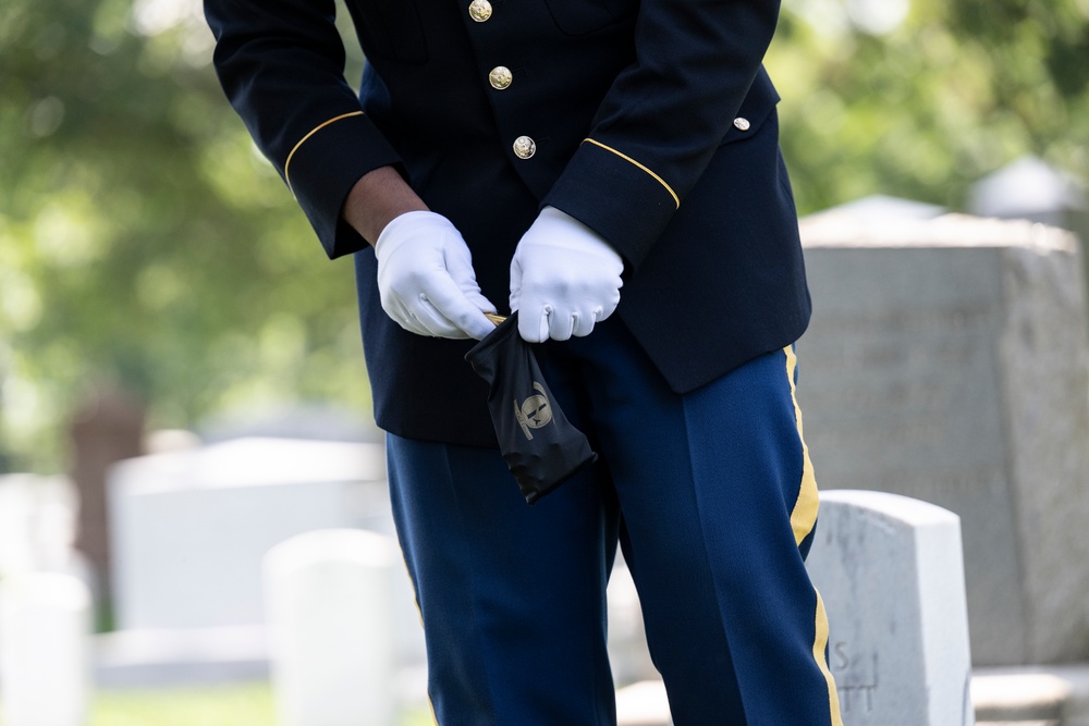 Military Funeral Honors are Conducted for U.S. Army Retired Lt. Col. George Kesnig in Section 1