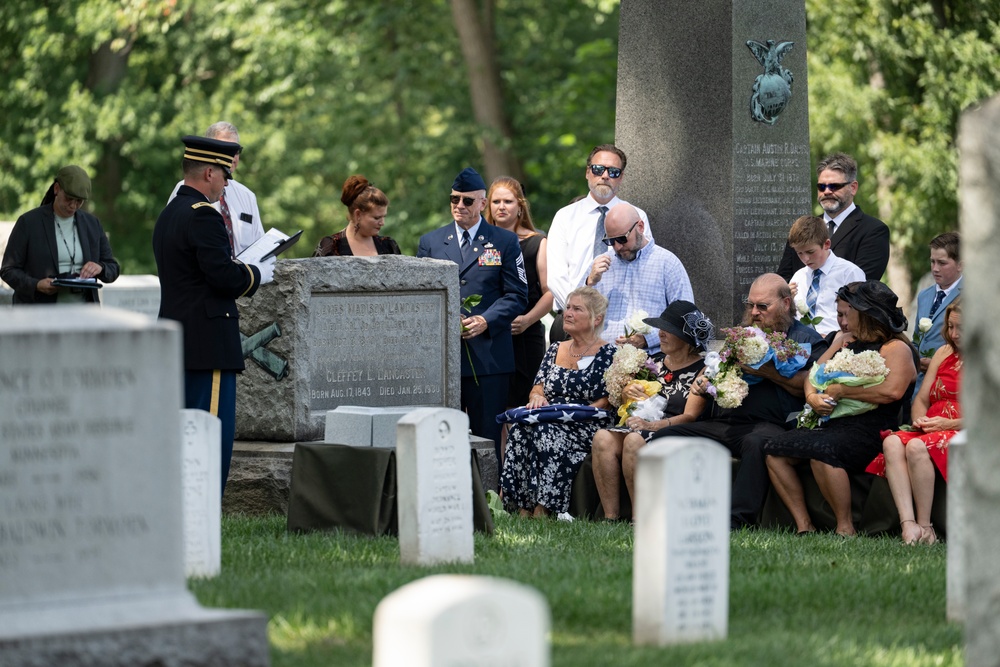 Military Funeral Honors are Conducted for U.S. Army Retired Lt. Col. George Kesnig in Section 1
