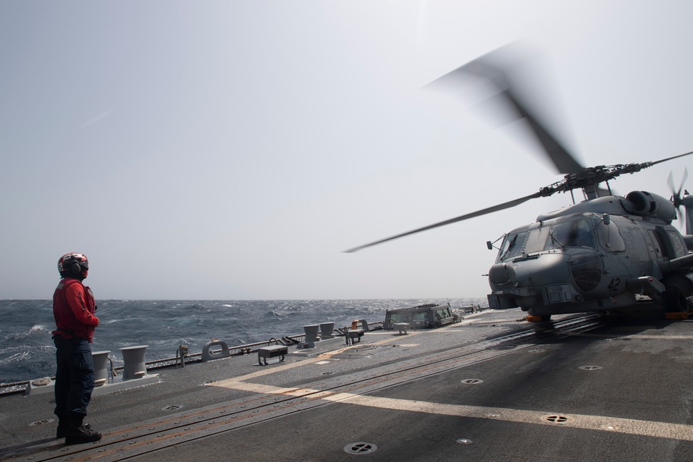 USS Higbee Conducts Flight Operations