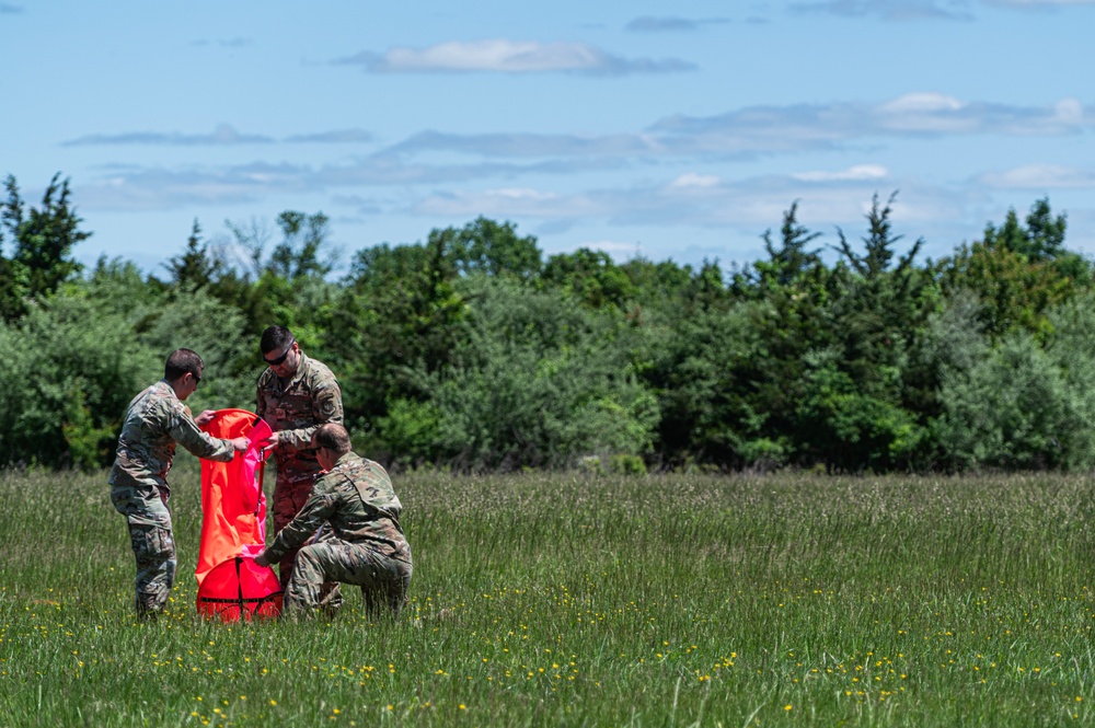 621 CRW Integrates C-208B Training with LZSOs