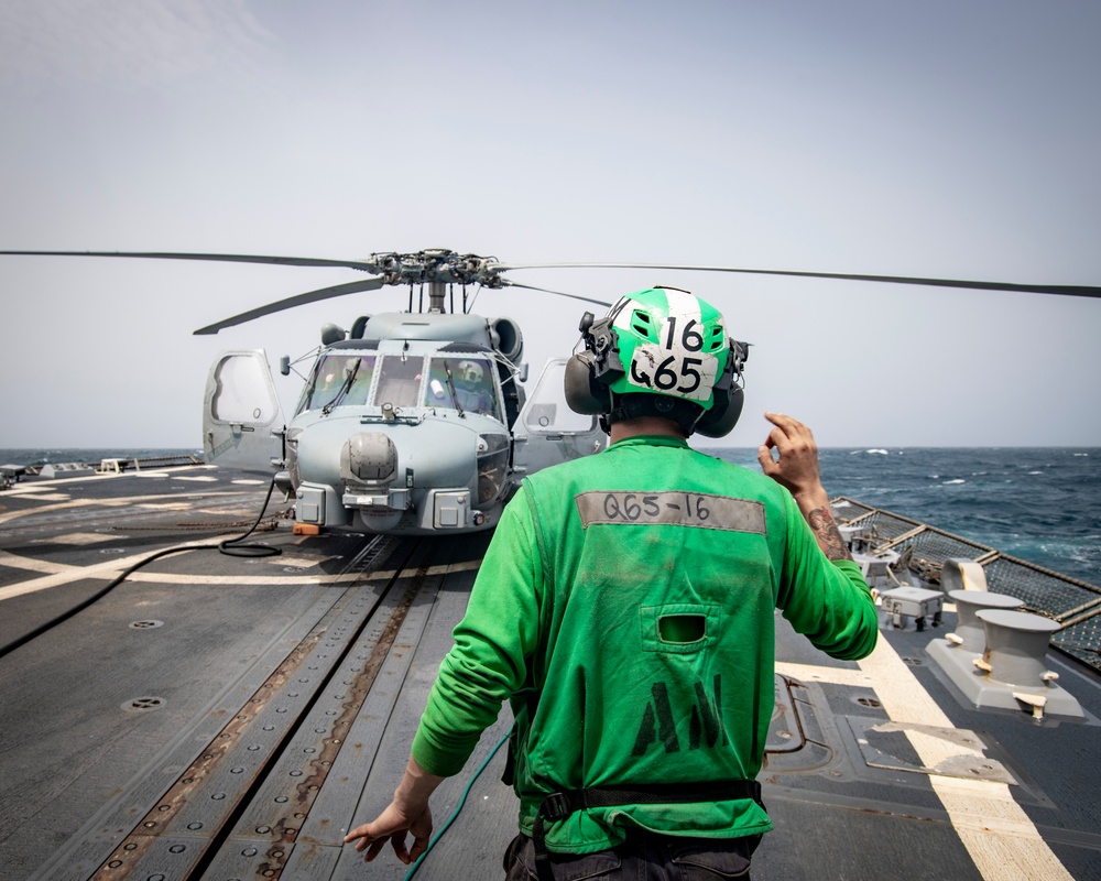USS Higbee Conducts Flight Operations