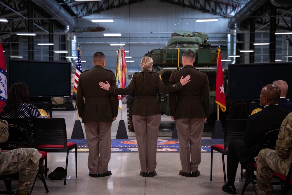 CASCOM welcomes new CSM &amp; honors predecessor