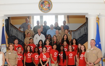 VolunTEENs Spend Their Summer Working At Naval Medical Center Portsmouth