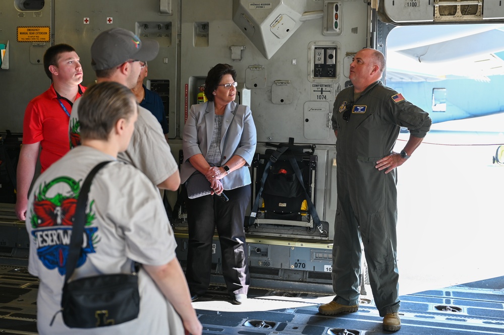 TAC tours C-17