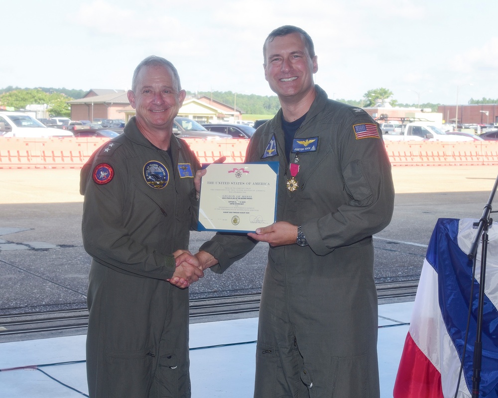 Training Air Wing One Holds Change of Command and Retirement Ceremony
