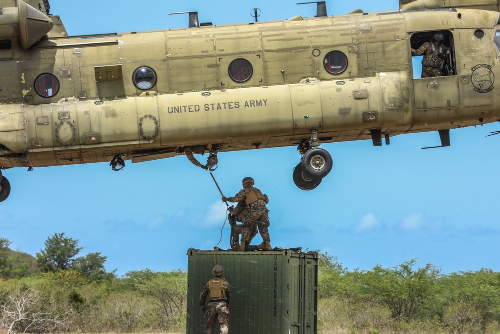 Caribbean Thunder external lift operation