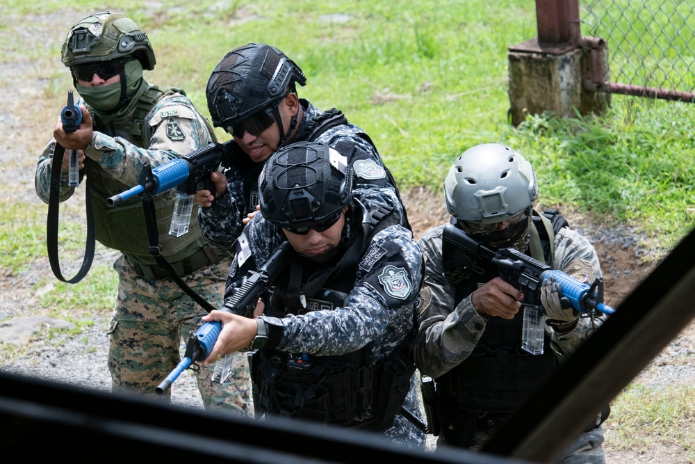 Panama security forces participate in PANAMAX Alpha