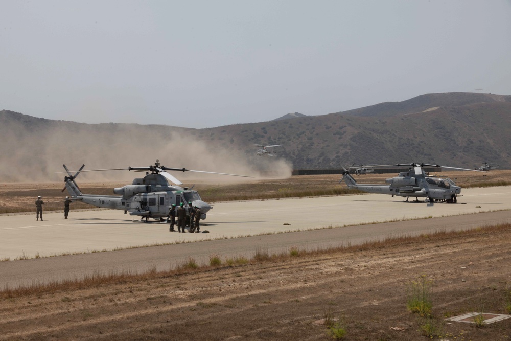 HMLA-369 Enhances Expeditionary Readiness During HOLF Training