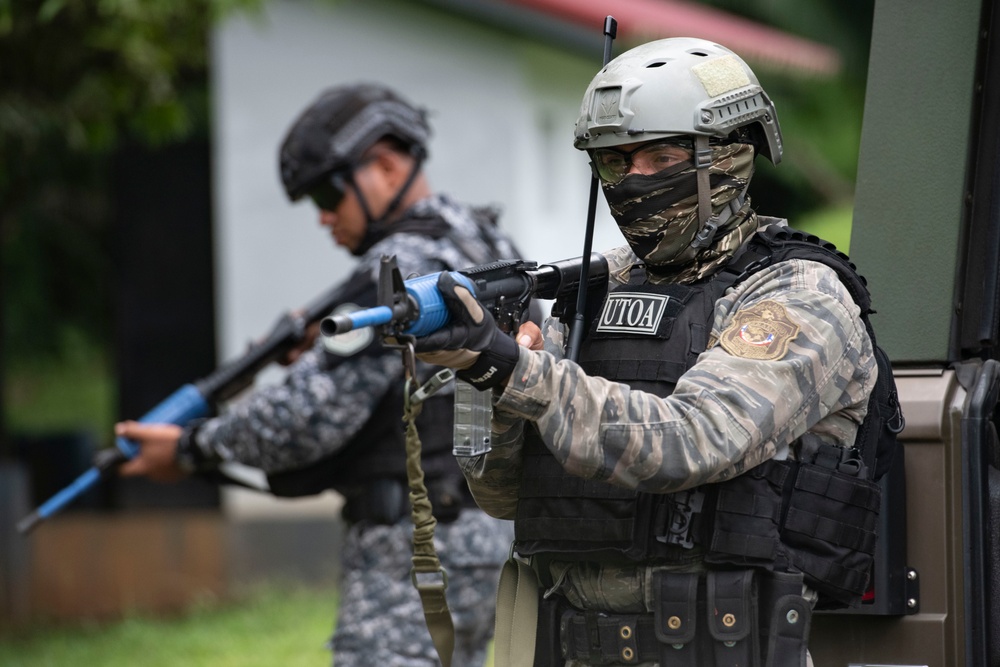 Panama security forces participate in PANAMAX Alpha