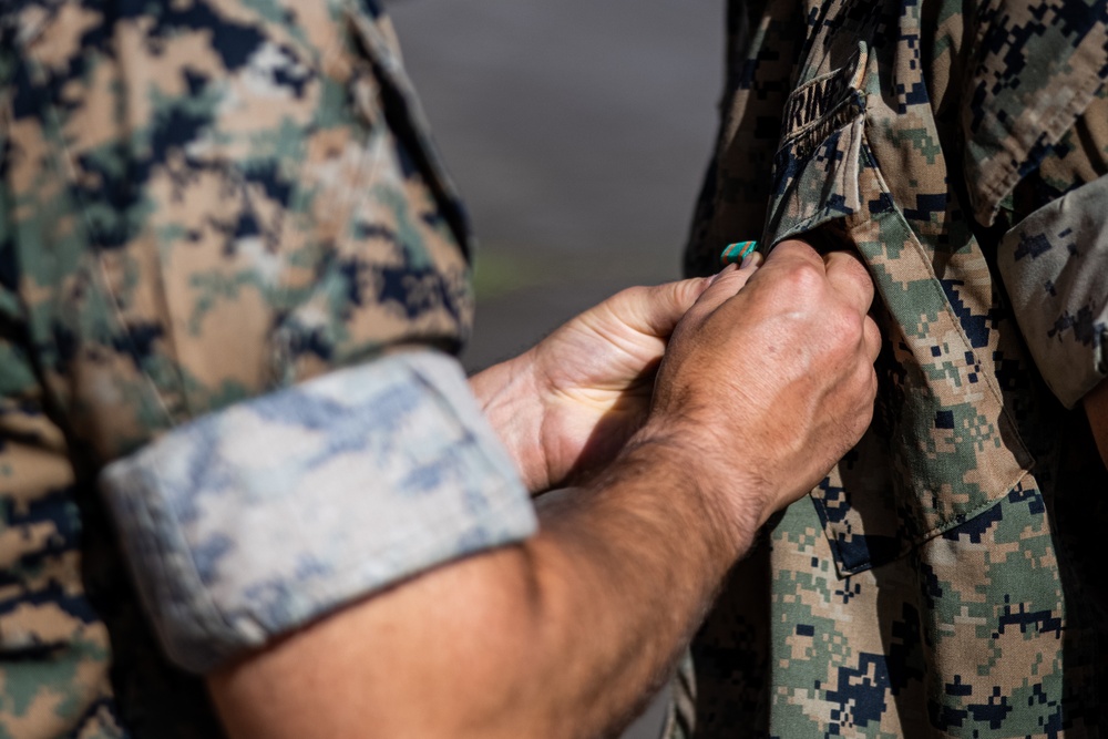 3d MLG Marines receive awards for supporting 3d MLR