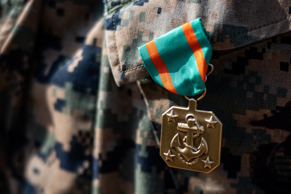 3d MLG Marines receive awards for supporting 3d MLR