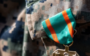 3d MLG Marines receive awards for supporting 3d MLR