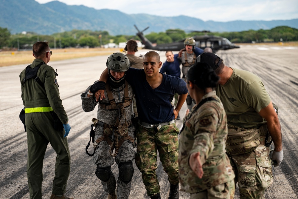 U.S. Air Force, Colombia Aerospace Force conduct aeromedical training in Palanquero