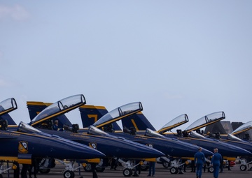 Blue Angels at Kaneohe Bay Airshow 2025