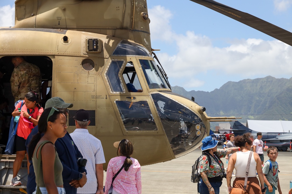 Blue Angels at Kaneohe Bay Airshow 2025