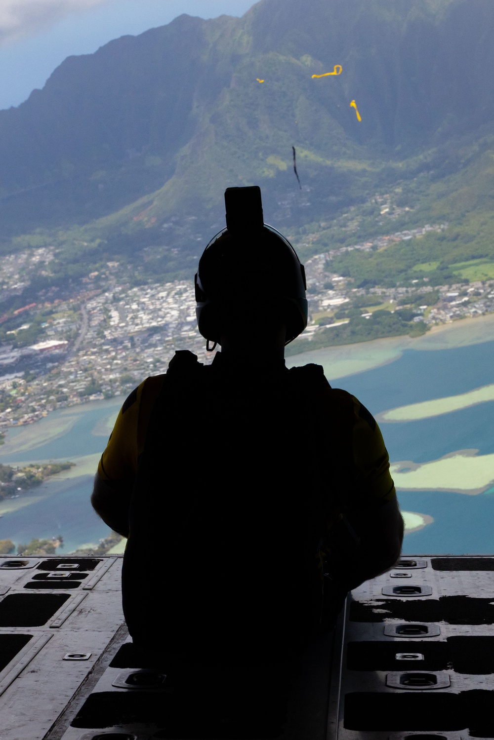 On 3: U.S. Service Members Sky Dive during the 2025 MCBH Kaneohe Airshow