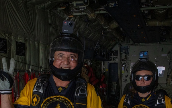 On 3: U.S. Service Members Sky Dive during the 2025 MCBH Kaneohe Airshow