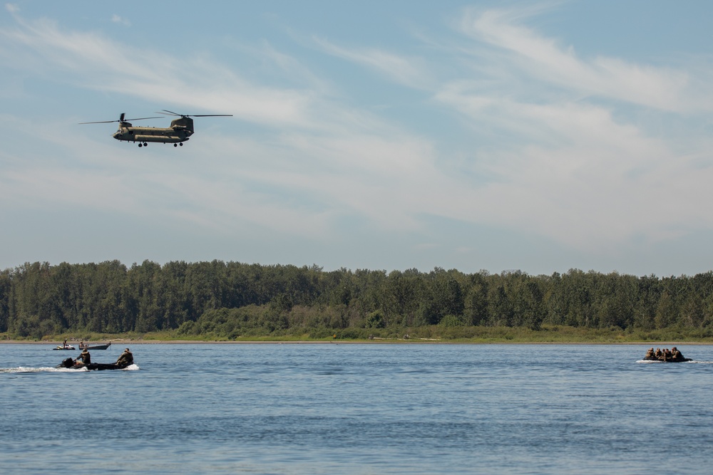 ORNG and WANG Conduct Helocast Training