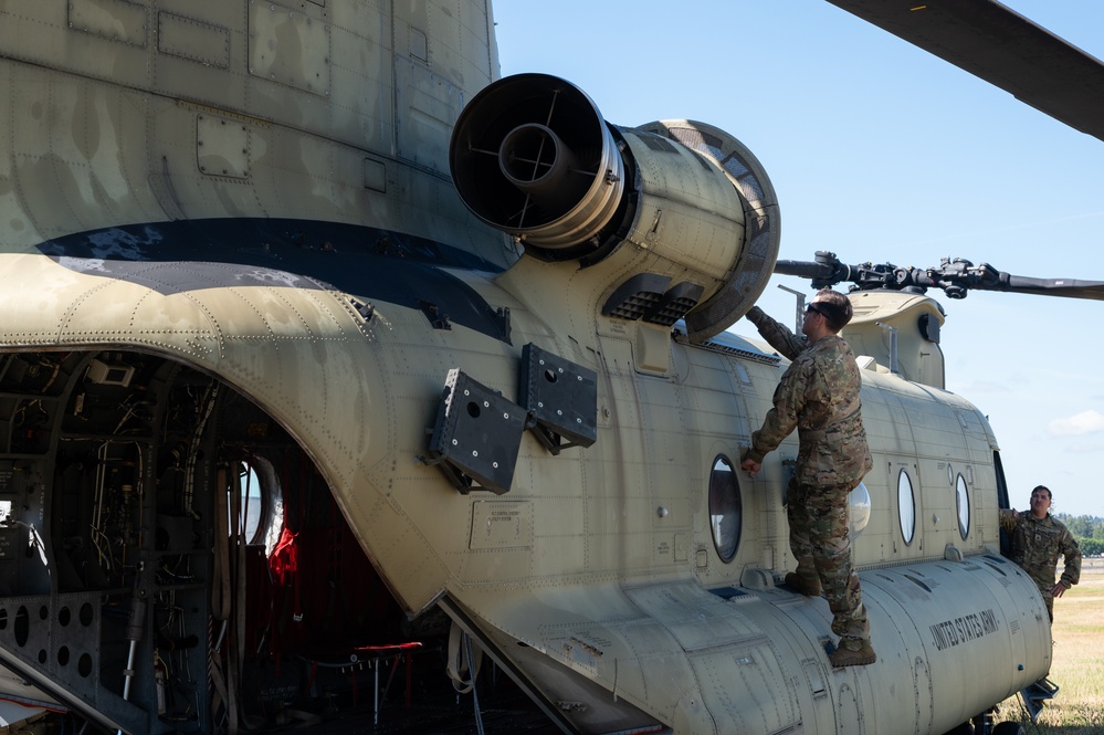 ORNG and WANG Conduct Helocast Training