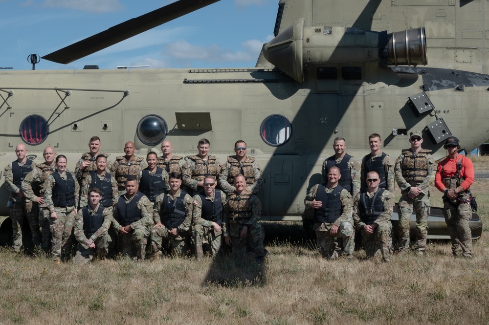 ORNG and WANG Conduct Helocast Training