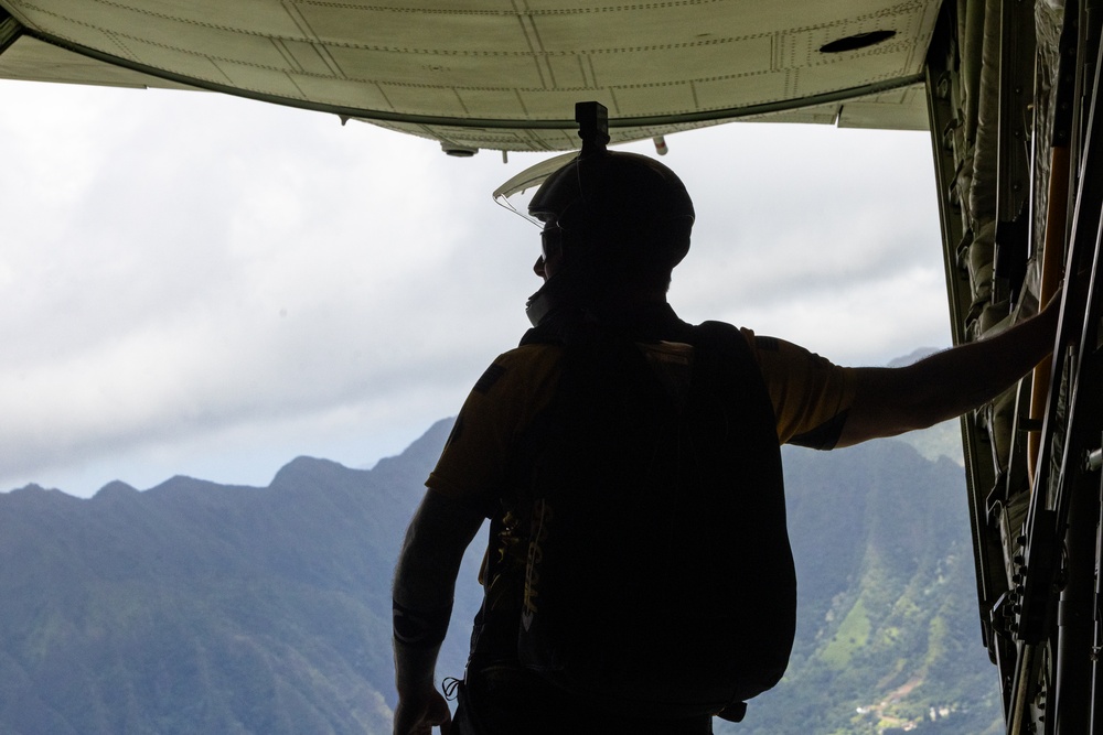 On 3: U.S. Service Members Sky Dive during the 2025 MCBH Kaneohe Airshow