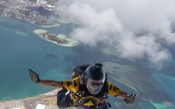 On 3: U.S. Service Members Sky Dive during the 2025 MCBH Kaneohe Airshow