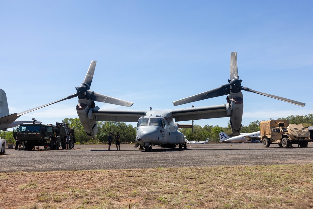 MRF-D 25.3: U.S. Marines participate in family day event