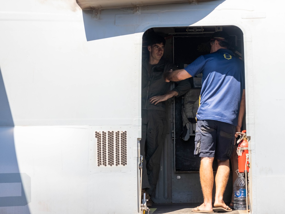 MRF-D 25.3: U.S. Marines participate in family day event
