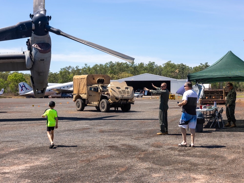 MRF-D 25.3: U.S. Marines participate in family day event