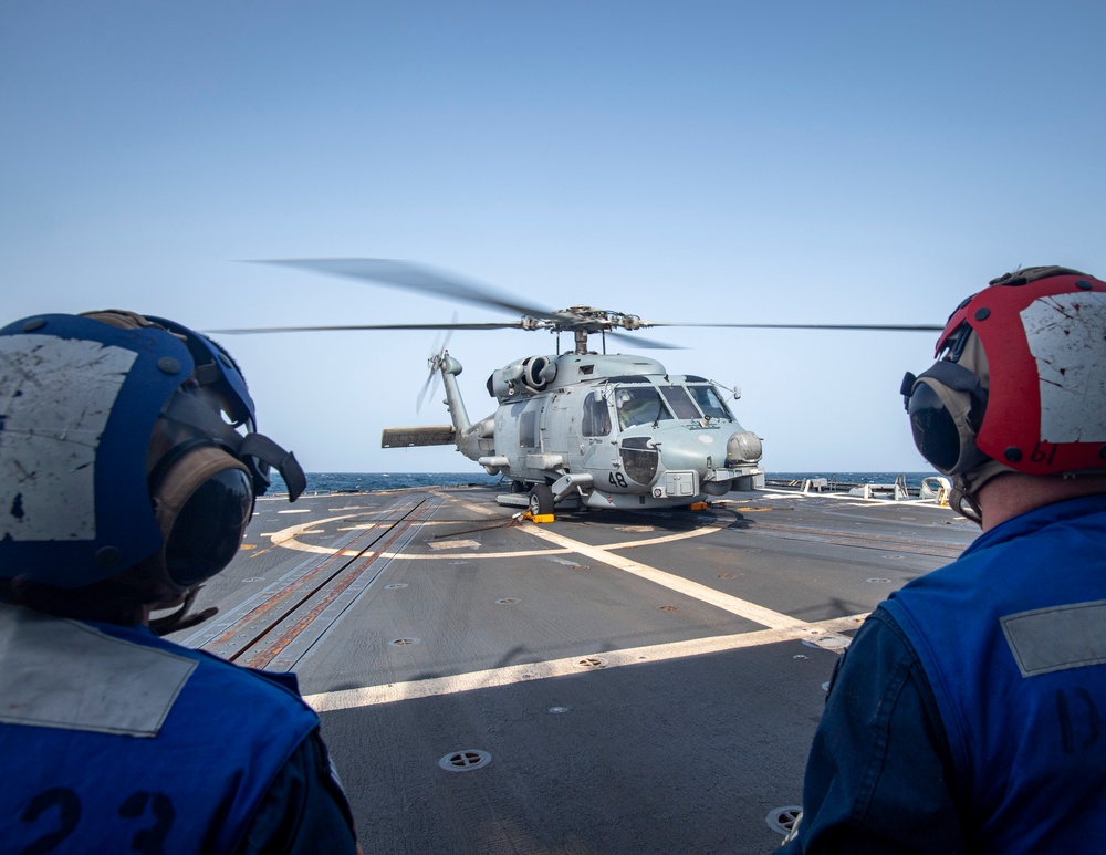 USS Higbee Conducts Flight Operations