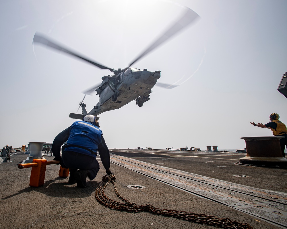 USS Higbee Conducts Flight Operations