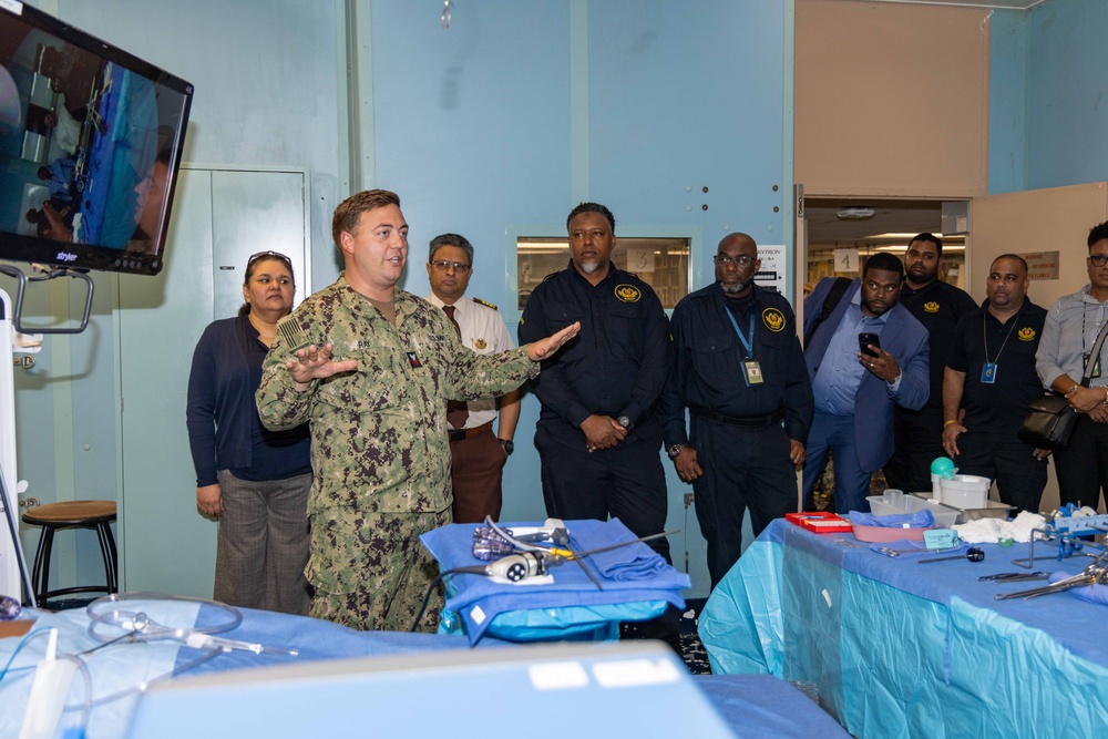 CP25 Trinidad and Tobago Ministry of Health tour Aboard USNS Comfort