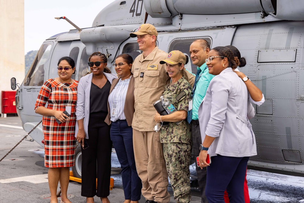CP25 Trinidad and Tobago Ministry of Health tour Aboard USNS Comfort