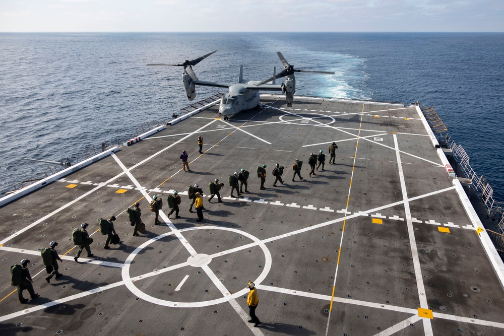 Ospreys Aboard USS Somerset (LPD 25)
