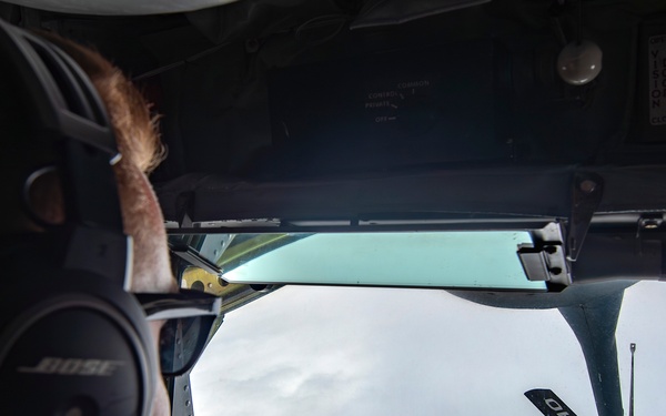 REFORPAC 25: KC-135 refuels F-16s and F-35s