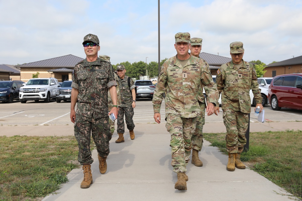 Republic of Korea and U.S. Army Commanders Visit Global Strike 2025 Headquarters