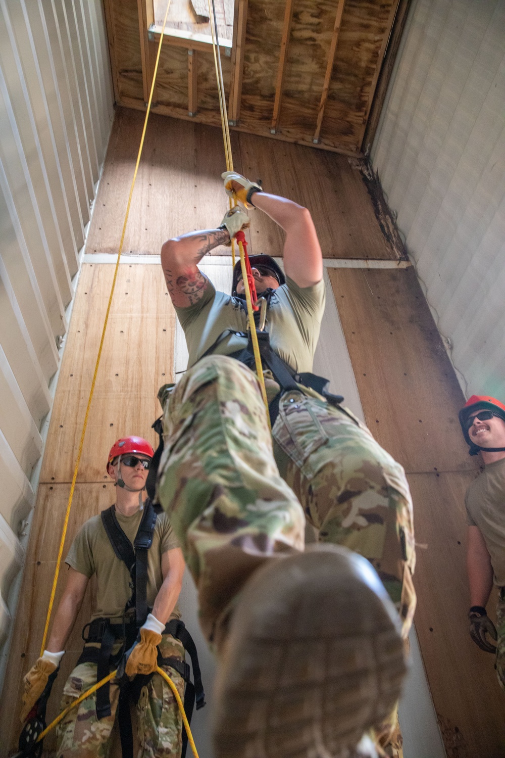 Engineers Train at Rubble Pile