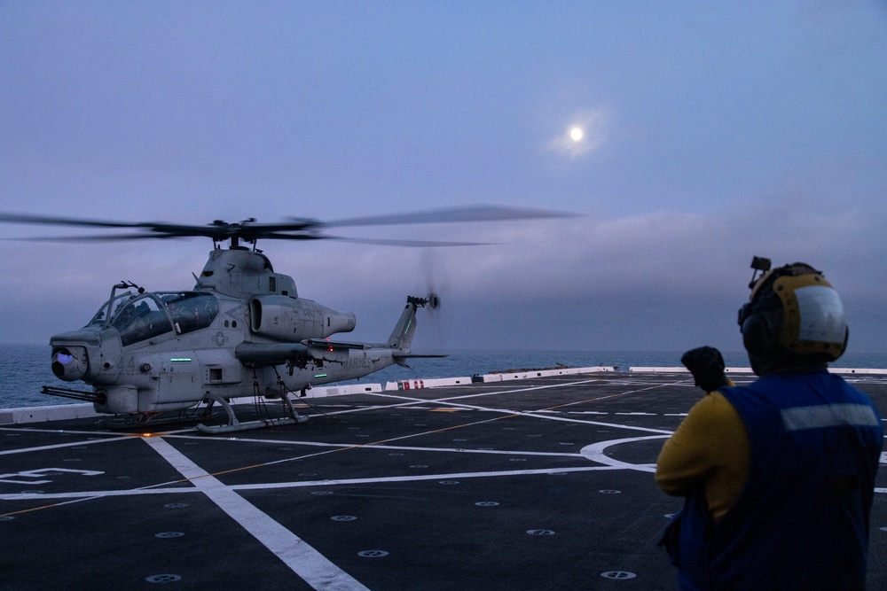 Air Operations Aboard USS Somerset (LPD 25)