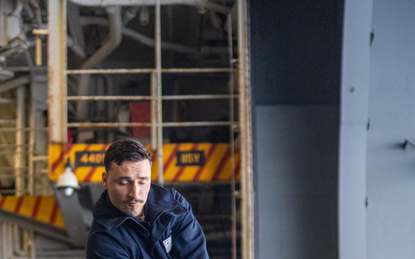 USS Theodore Roosevelt Golf