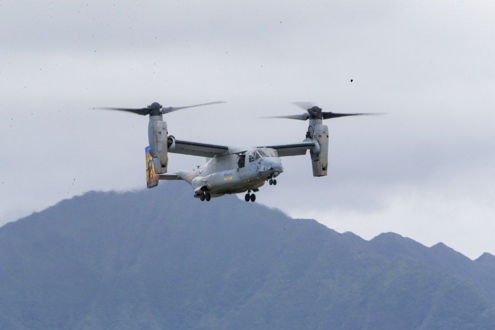Marine Corps Base Hawaii Kaneohe Bay Air Show: Day 1