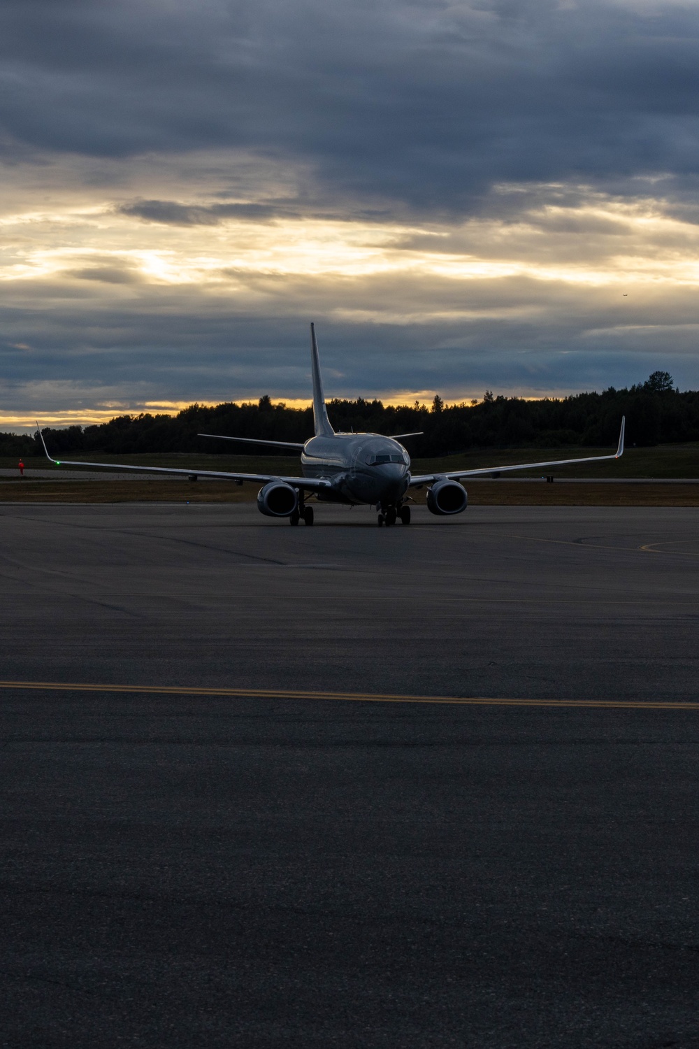 U.S. Marine Corps C-40A delivers equipment, personnel during Arctic Edge 25