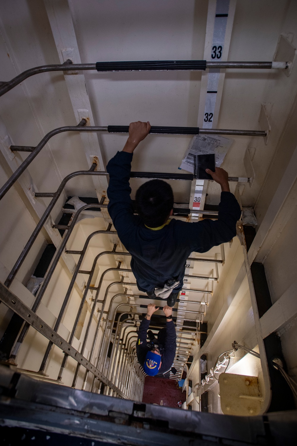USS Higbee Sailors Conduct Damage Control Drills